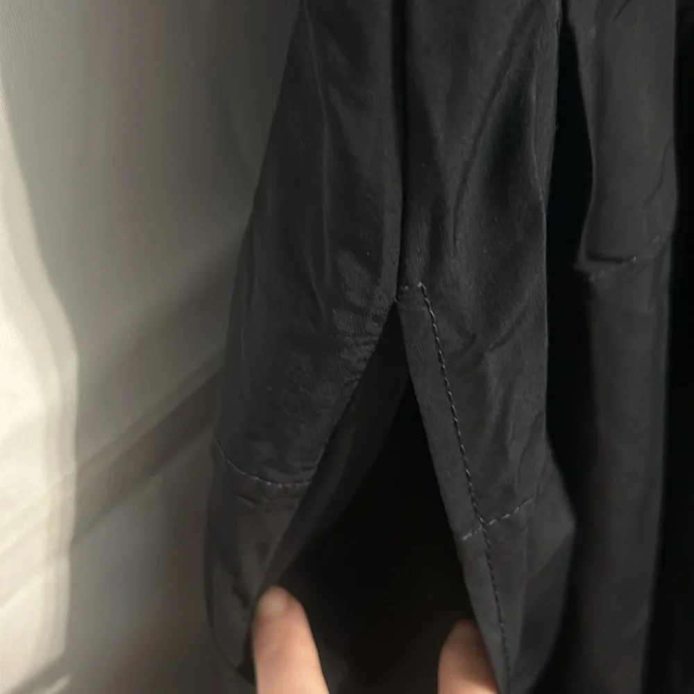 SIMKHAI
Midnight Deanna Short Sleeve Belted Midi Dress - Picture 11 of 14